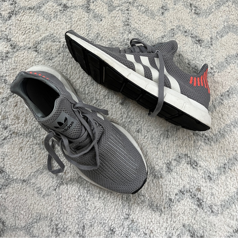 Adidas Men’s Gray Sneakers, Size 10